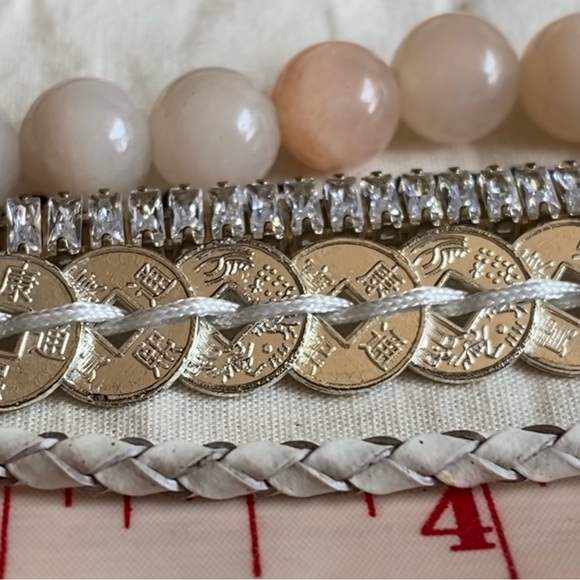 Victoria Emerson Bracelet BNWOT - Picture 4 of 6